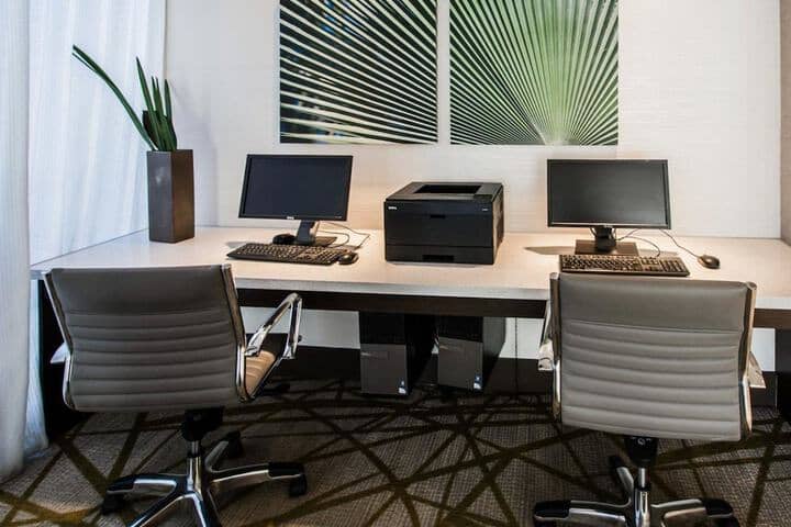 Business Center 43 of 48
