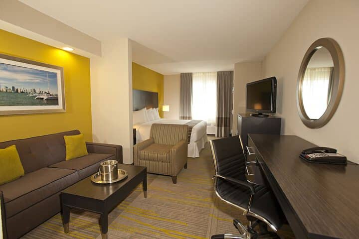 Room 26 of 48