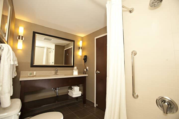 Room 29 of 48