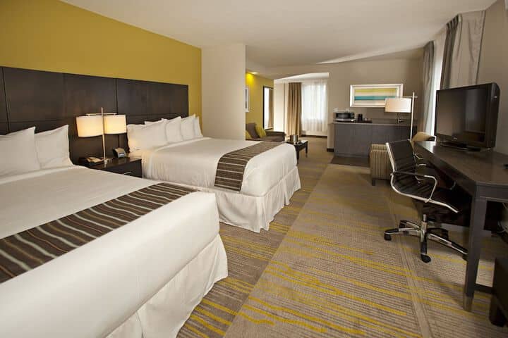 Room 7 of 48